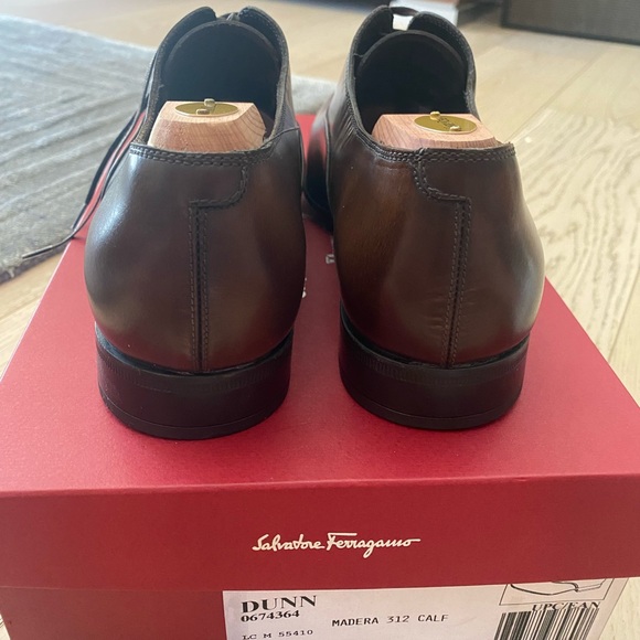 Authentic Salvatore Ferragamo -Leather Dunn Oxford Never Been Worn!! - Picture 5 of 11